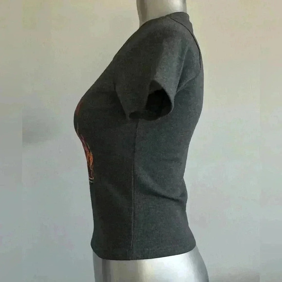 FREE 🆕Graphic Biker Crop T-Shirt - Picture 4 of 9